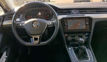 Volkswagen Passat | 2018 | 150 KM | 1968cm3 | Czarny full