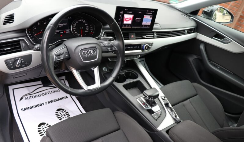 Audi A4 Avant | 2021 | 163 KM | 1968cm3 | Czarny full