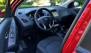 Hyundai ix35 | FWD (przód) | Manualna | 135 KM | Czerwony full