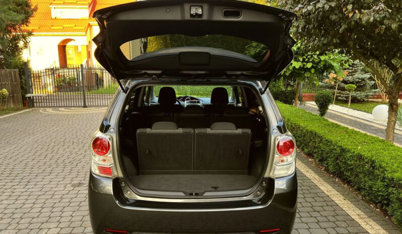 Toyota Verso | FWD (przód) | Manualna | 147 KM | Szary full
