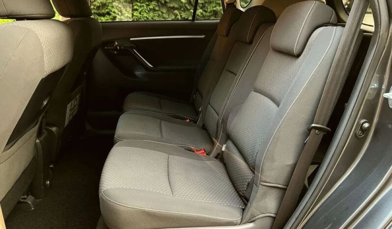Toyota Verso | FWD (przód) | Manualna | 147 KM | Szary full