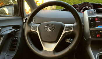 Toyota Verso | FWD (przód) | Manualna | 147 KM | Szary full