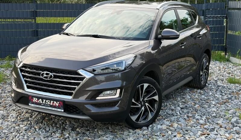 Hyundai Tucson | 4×4 (doł. automatycznie) | Automatyczna | 177 KM | Szary full