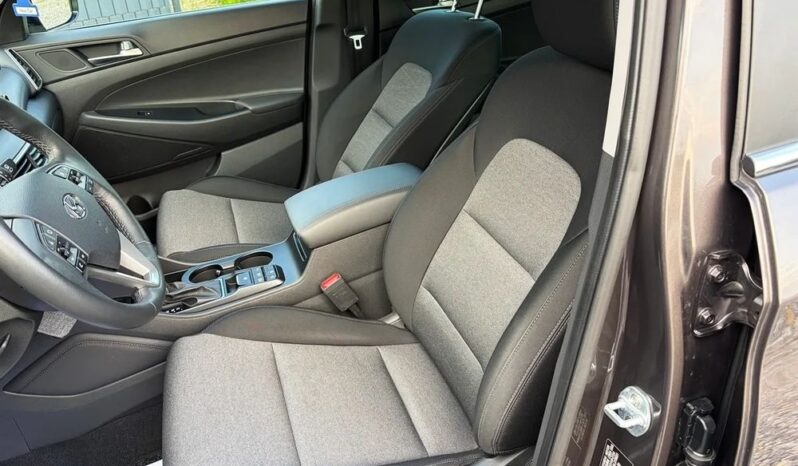 Hyundai Tucson | 4×4 (doł. automatycznie) | Automatyczna | 177 KM | Szary full
