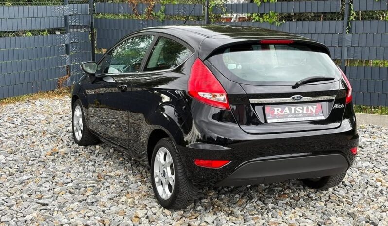 Ford Fiesta | FWD (przód) | Manualna | 82 KM | Czarny full