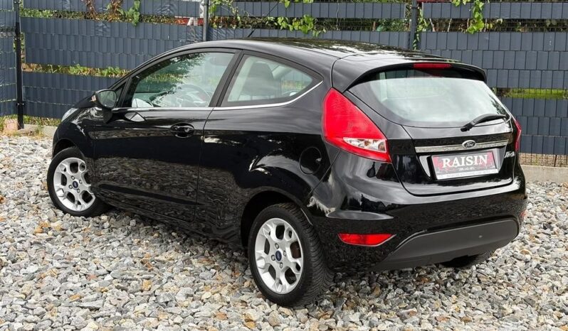 Ford Fiesta | FWD (przód) | Manualna | 82 KM | Czarny full