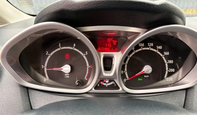Ford Fiesta | FWD (przód) | Manualna | 82 KM | Czarny full