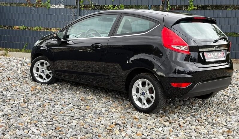 Ford Fiesta | FWD (przód) | Manualna | 82 KM | Czarny full