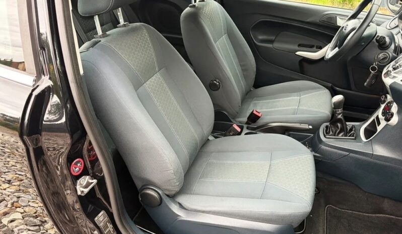 Ford Fiesta | FWD (przód) | Manualna | 82 KM | Czarny full