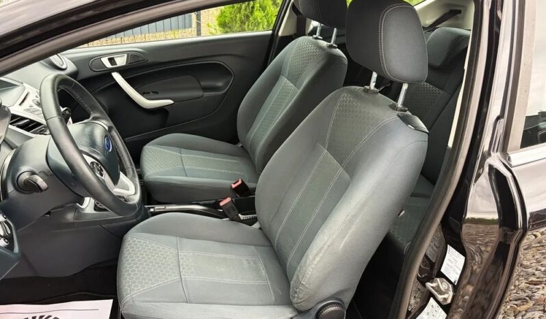 Ford Fiesta | FWD (przód) | Manualna | 82 KM | Czarny full