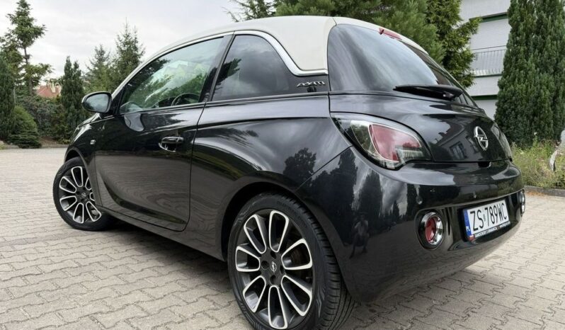 Opel Adam | FWD (przód) | Manualna | 70 KM | Czarny full
