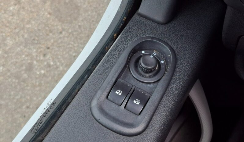 Renault Master | FWD (przód) | Manualna | 145 KM | Biały full