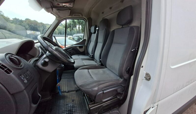 Renault Master | FWD (przód) | Manualna | 145 KM | Biały full