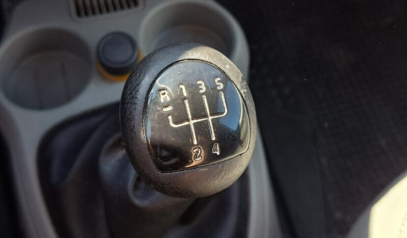 Renault Kangoo | 4×4 (stały) | Manualna | 95 KM | Biały full