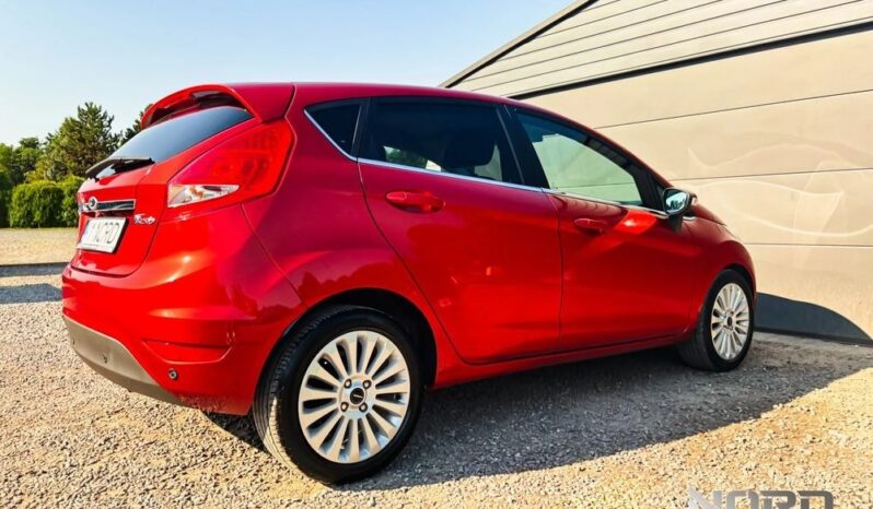 Ford Fiesta | FWD (przód) | Manualna | 82 KM | Czerwony full