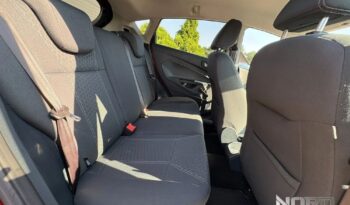 Ford Fiesta | FWD (przód) | Manualna | 82 KM | Czerwony full
