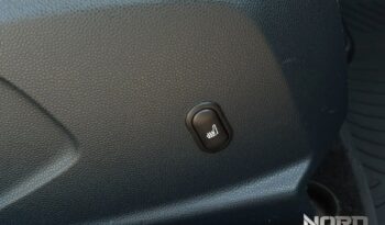Ford Fiesta | FWD (przód) | Manualna | 82 KM | Czerwony full