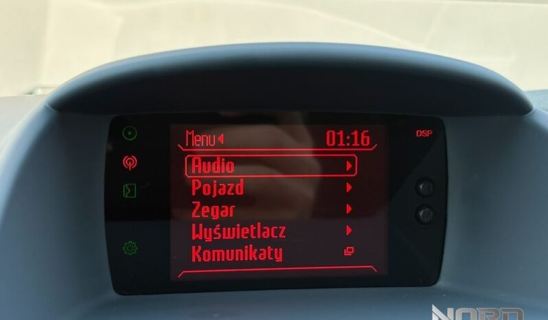 Ford Fiesta | FWD (przód) | Manualna | 82 KM | Czerwony full