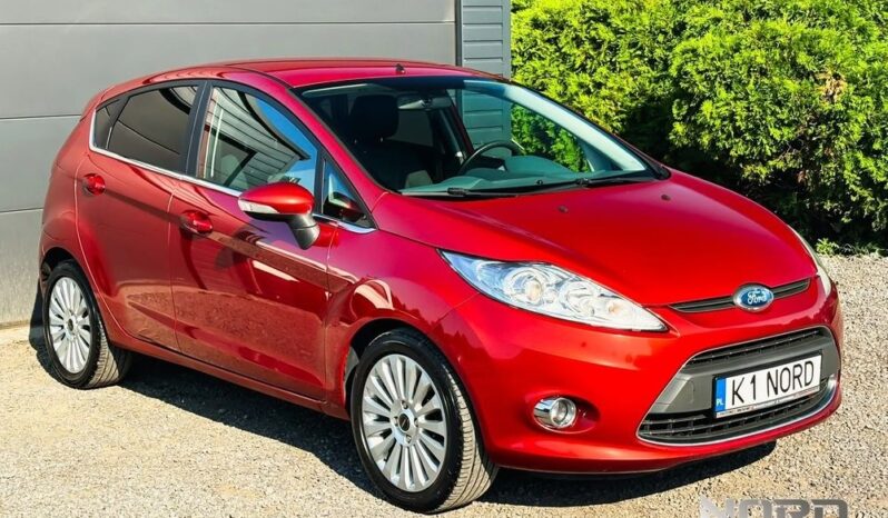 Ford Fiesta | FWD (przód) | Manualna | 82 KM | Czerwony full