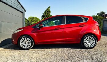 Ford Fiesta | FWD (przód) | Manualna | 82 KM | Czerwony full