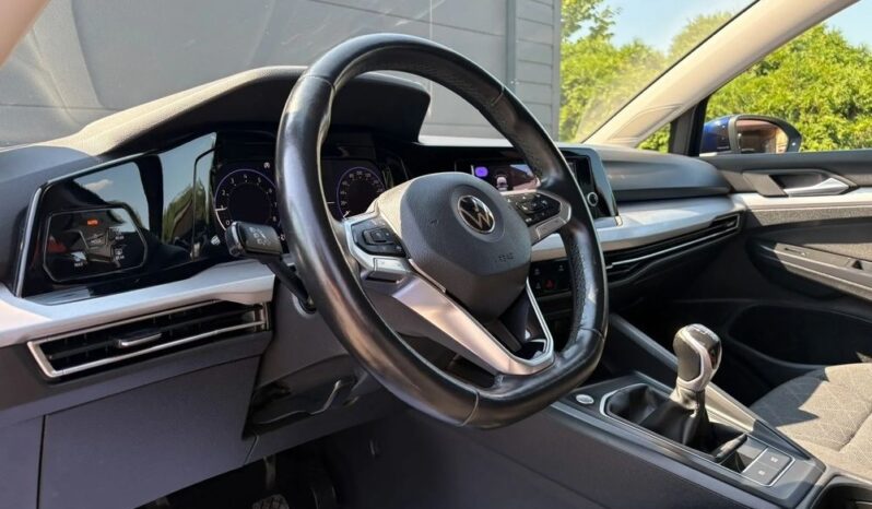 Volkswagen Golf | FWD (przód) | Manualna | 130 KM | Granatowy full