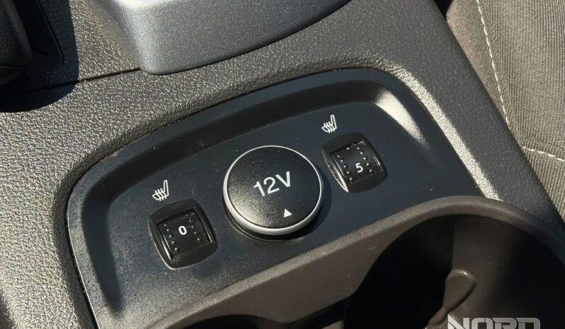 Ford Focus | FWD (przód) | Manualna | 125 KM | Czerwony full