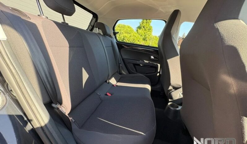 Volkswagen up! | FWD (przód) | Manualna | 60 KM | Czarny full