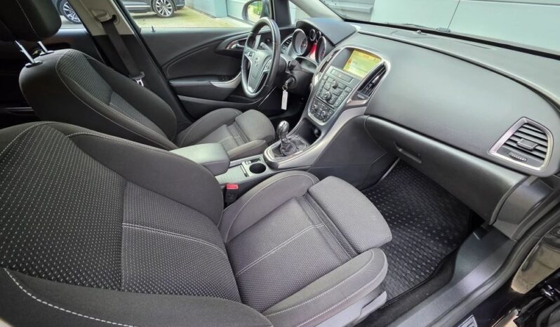 Opel Astra | FWD (przód) | Manualna | 140 KM | Czarny full