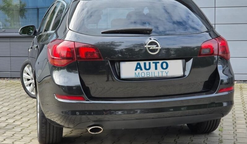 Opel Astra | FWD (przód) | Manualna | 140 KM | Czarny full