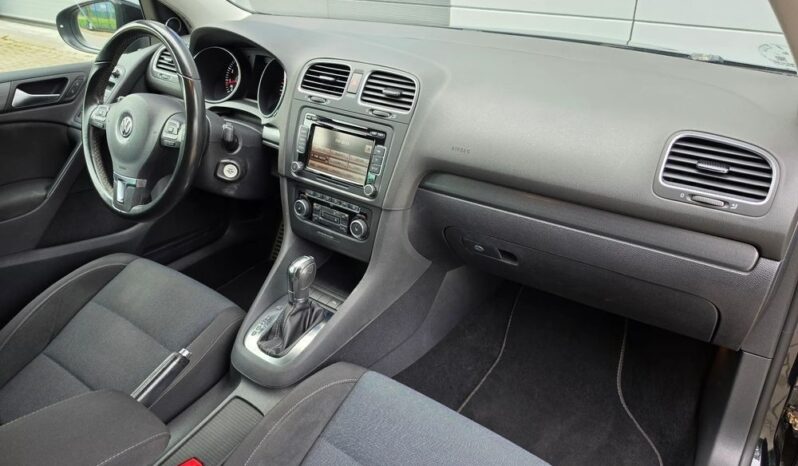 Volkswagen Golf | FWD (przód) | Automatyczna | 122 KM | Czarny full
