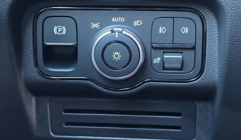 Mercedes-Benz Klasa T | FWD (przód) | Automatyczna | 116 KM | Srebrny full