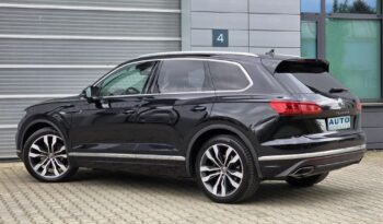 Volkswagen Touareg | 4×4 (stały) | Automatyczna | 286 KM | Czarny full