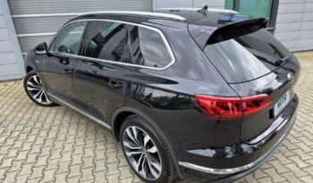 Volkswagen Touareg | 4×4 (stały) | Automatyczna | 286 KM | Czarny full