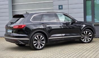 Volkswagen Touareg | 4×4 (stały) | Automatyczna | 286 KM | Czarny full