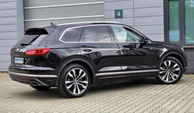 Volkswagen Touareg | 4×4 (stały) | Automatyczna | 286 KM | Czarny full
