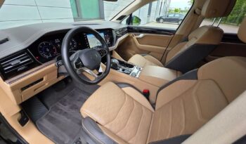 Volkswagen Touareg | 4×4 (stały) | Automatyczna | 286 KM | Czarny full
