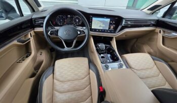 Volkswagen Touareg | 4×4 (stały) | Automatyczna | 286 KM | Czarny full