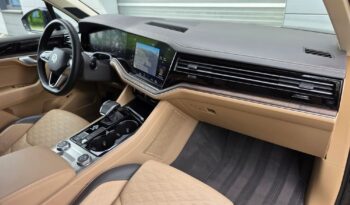 Volkswagen Touareg | 4×4 (stały) | Automatyczna | 286 KM | Czarny full