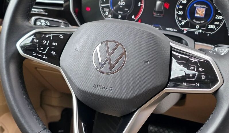Volkswagen Touareg | 4×4 (stały) | Automatyczna | 286 KM | Czarny full