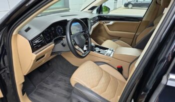 Volkswagen Touareg | 4×4 (stały) | Automatyczna | 286 KM | Czarny full