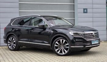 Volkswagen Touareg | 4×4 (stały) | Automatyczna | 286 KM | Czarny full