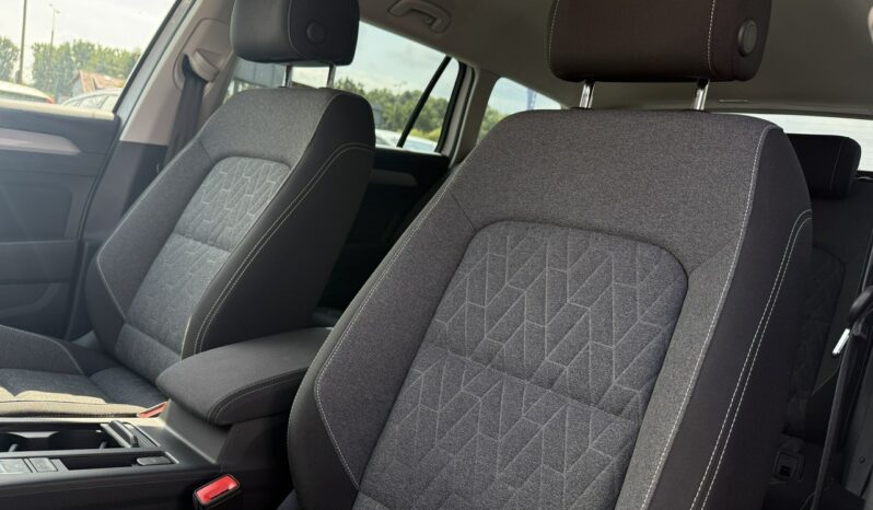 Volkswagen Passat | FWD (przód) | Manualna | 150 KM | Biały full