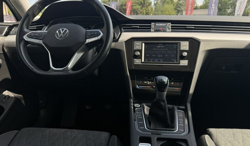 Volkswagen Passat | FWD (przód) | Manualna | 150 KM | Biały full