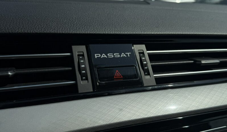 Volkswagen Passat | FWD (przód) | Manualna | 150 KM | Biały full