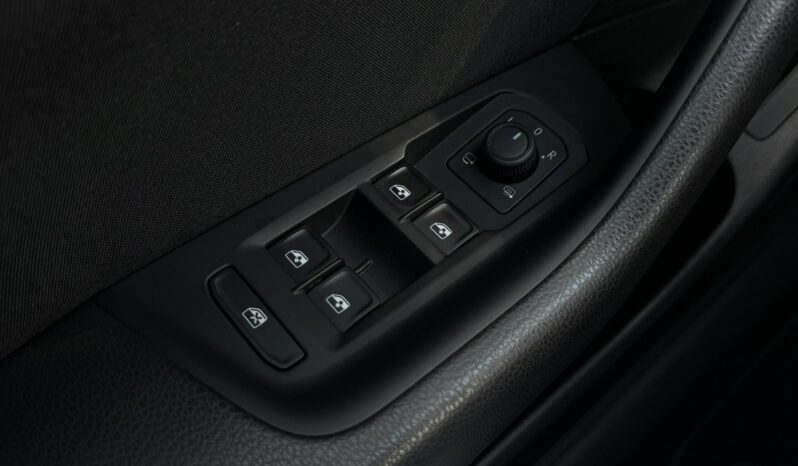 Volkswagen Passat | FWD (przód) | Manualna | 150 KM | Biały full