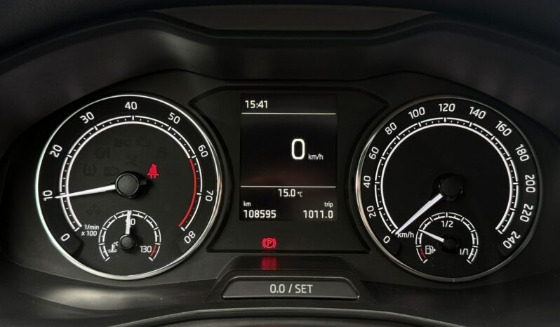 Skoda Scala | FWD (przód) | Manualna | 110 KM | Srebrny full
