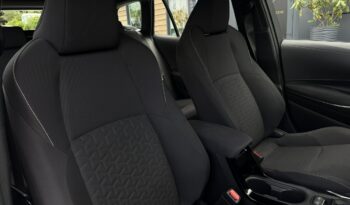 Toyota Corolla | FWD (przód) | Automatyczna | 122 KM | Czarny full