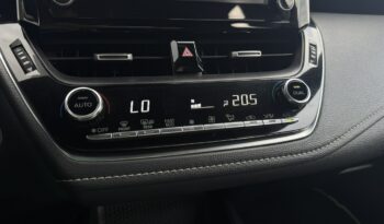 Toyota Corolla | FWD (przód) | Automatyczna | 122 KM | Czarny full