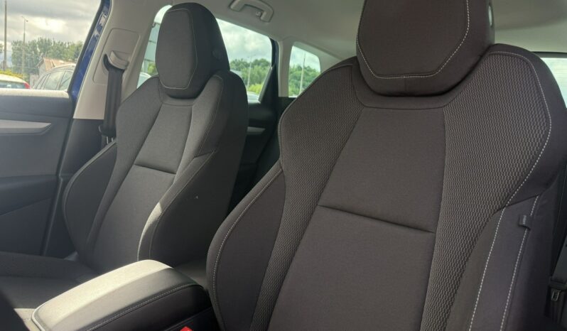 Skoda Karoq | 4×4 (doł. automatycznie) | Automatyczna | 150 KM | Niebieski full