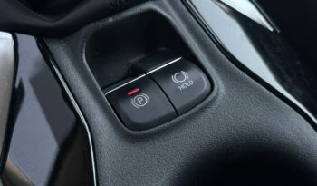 Toyota Corolla | FWD (przód) | Manualna | 125 KM | Srebrny full